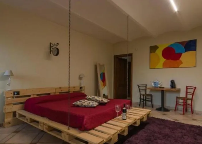 Bed and breakfast Certe Notti Langhe 3*